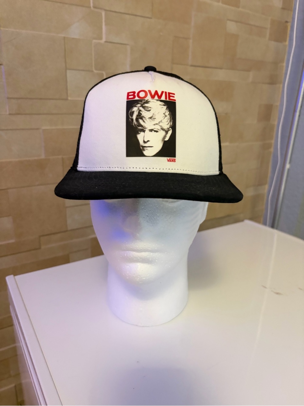 Vans x Bowie Black and White Trucker Hat rare David Bowie